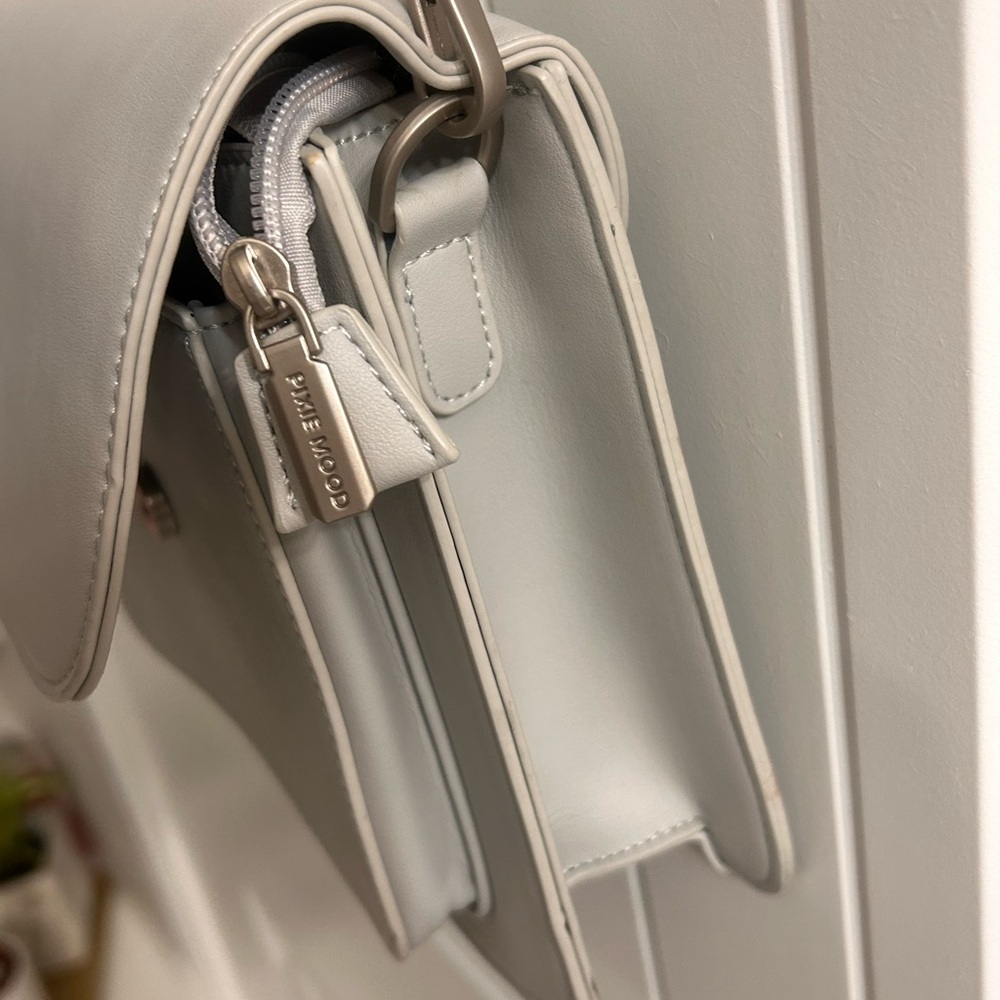 Pixie Mood Light Gray Vegan Leather Crossbody Bag… - image 5